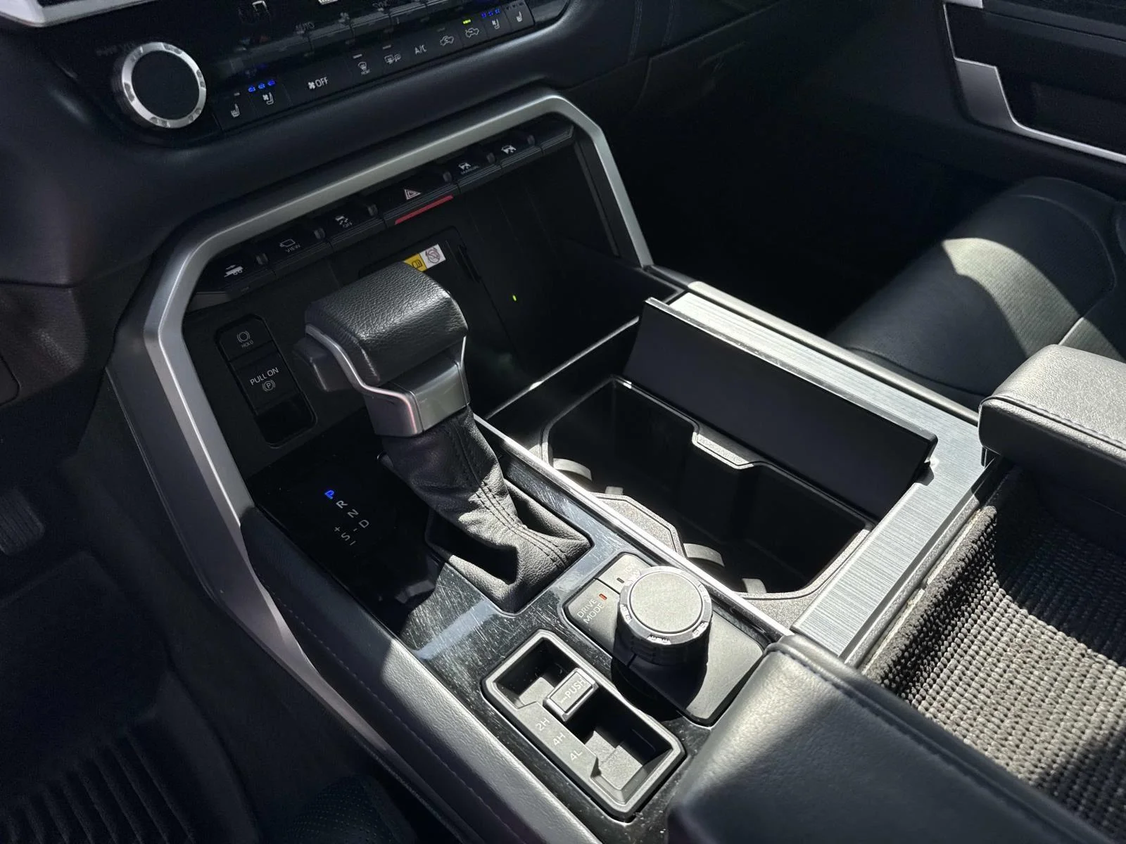 2022 Toyota Tundra Platinum - Photo 25