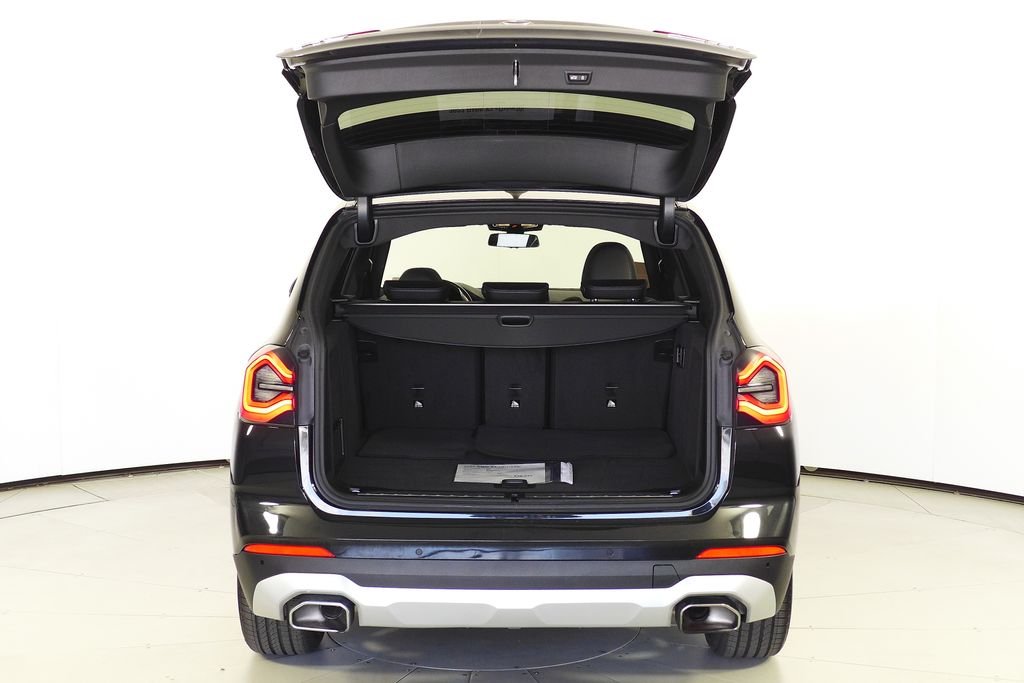 Used 2023 Black Sapphire Metallic BMW sDrive30i image 10