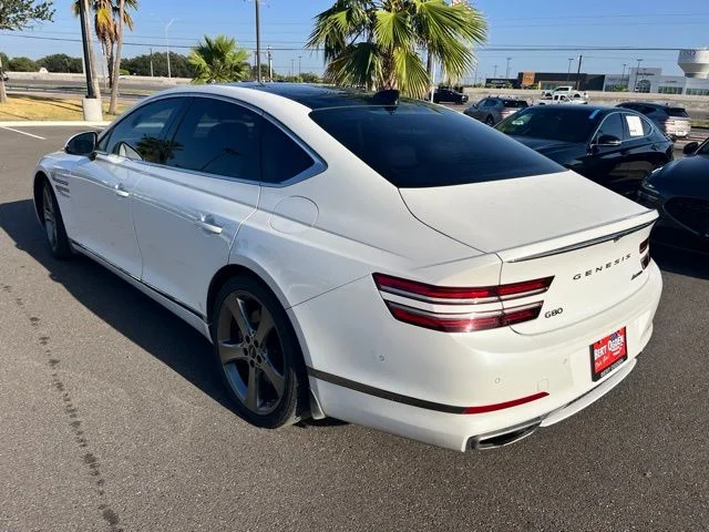 Used 2021 White Genesis 3.5T image 4