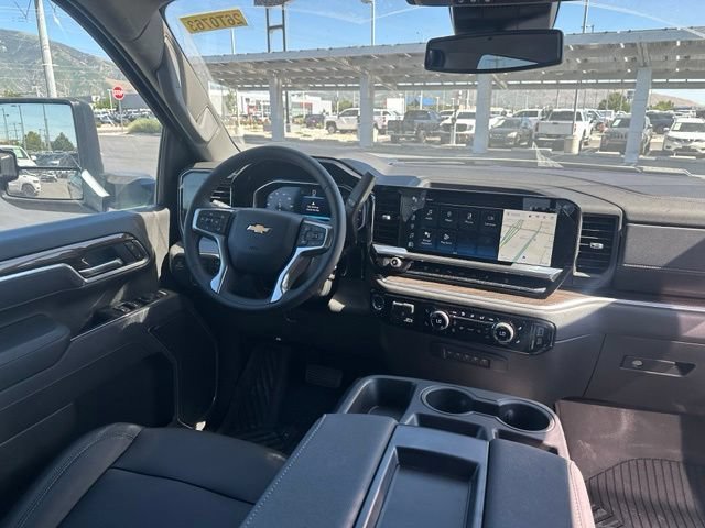 New 2026 Sterling Gray Metallic Chevrolet LT image 29