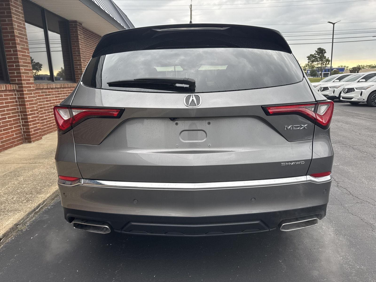 Used 2023 Liquid Carbon Metallic Acura SH-AWD w/Tech image 5