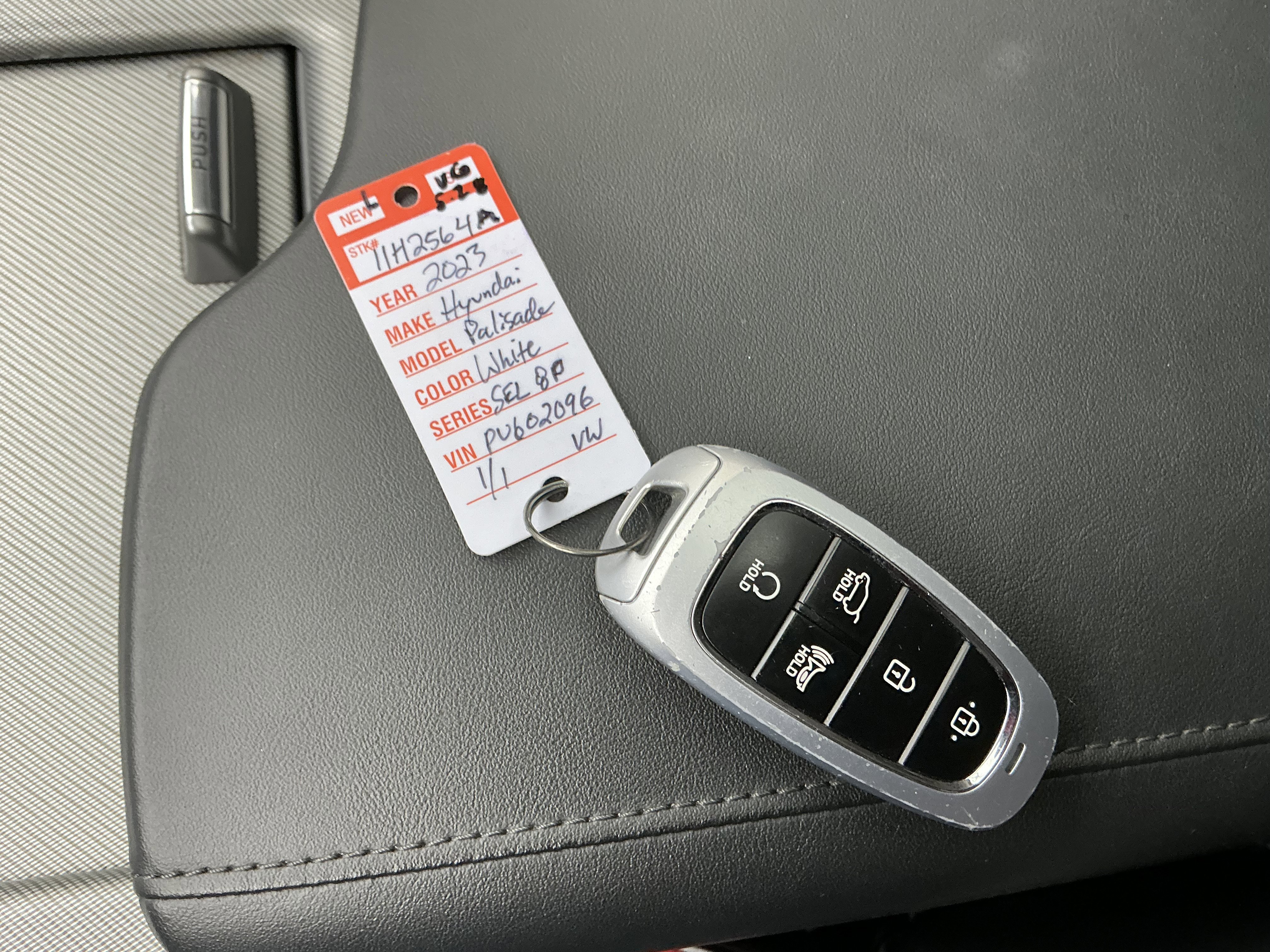 Used 2023 Hyper White Hyundai SEL image 8