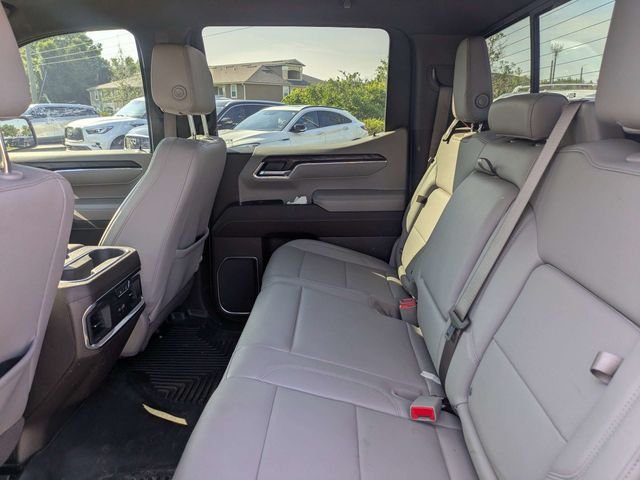 Used 2025 White GMC SLT image 13