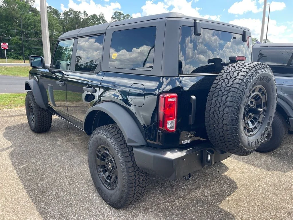 New 2026 Shadow Black Ford Big Bend® image 9