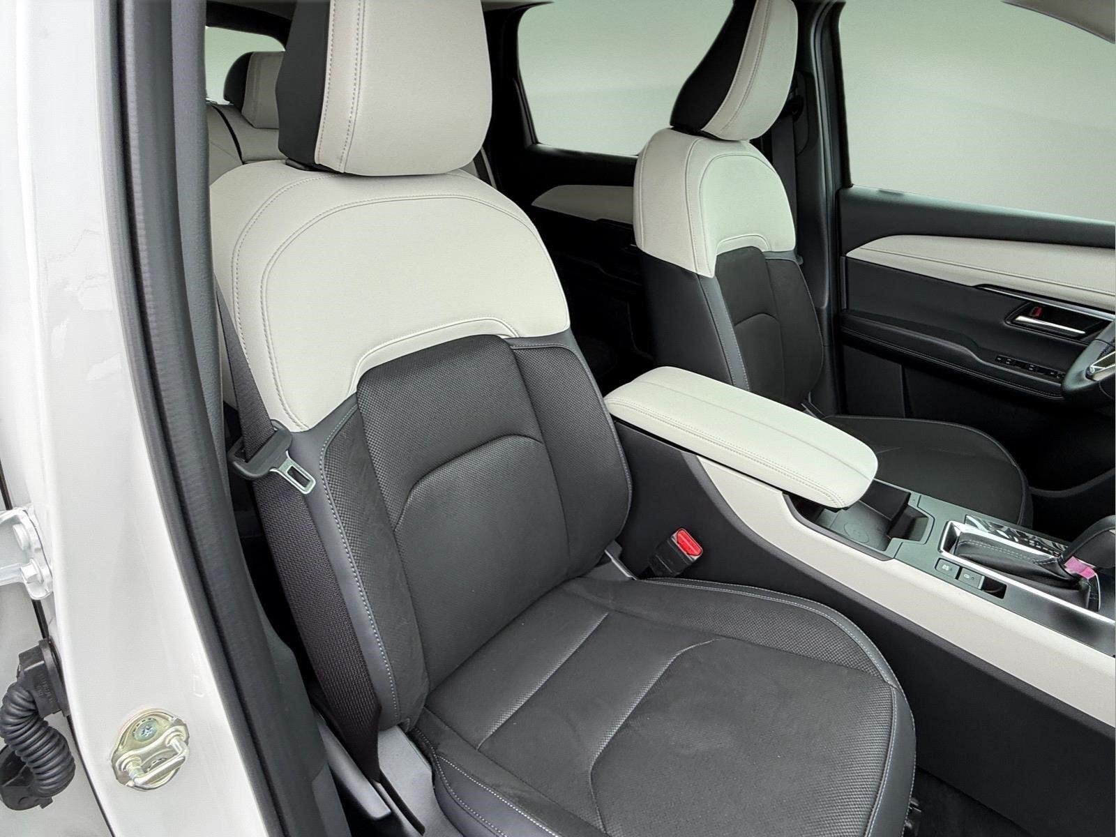 New 2026 Rhodium White Metallic Mazda 2.5 S Preferred AWD image 19
