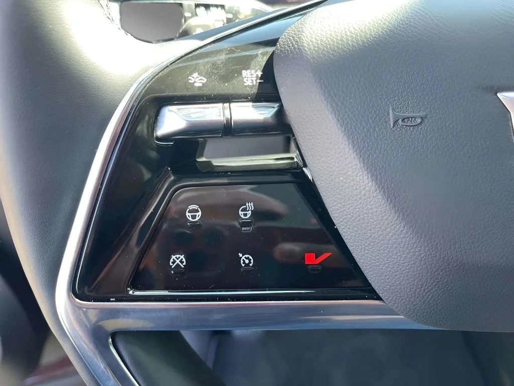 2025 Cadillac Escalade IQ Sport 1 - Photo 34