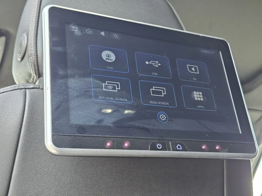 Used 2025 Beige Chevrolet High Country image 32