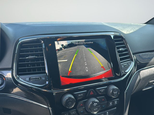 Used 2021 Red Jeep Trailhawk image 15