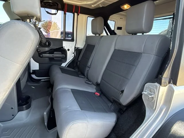 Used 2009 Silver Jeep X image 21