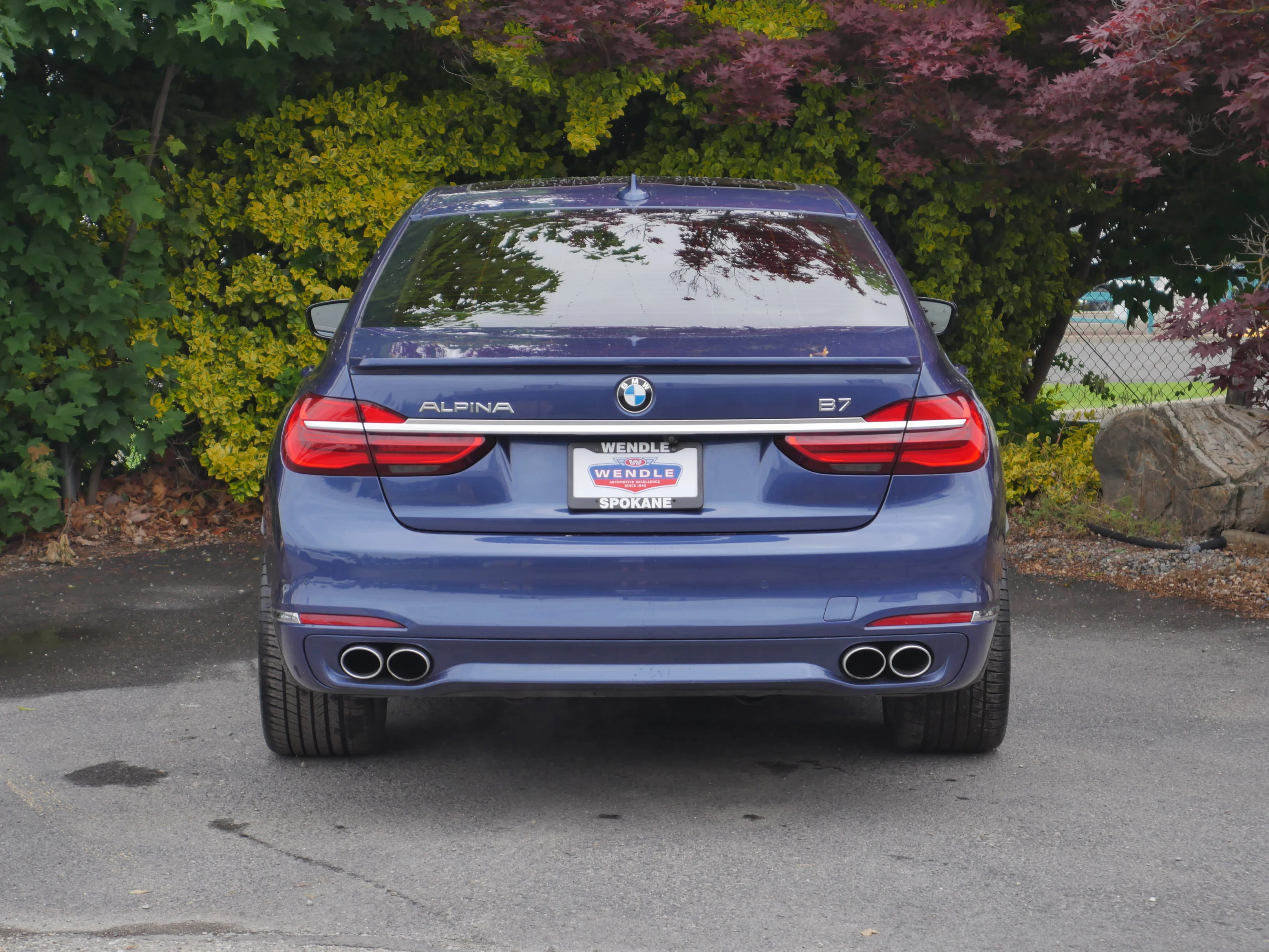 Used 2017 ALPINA Blue Metallic BMW ALPINA B7 xDrive image 25