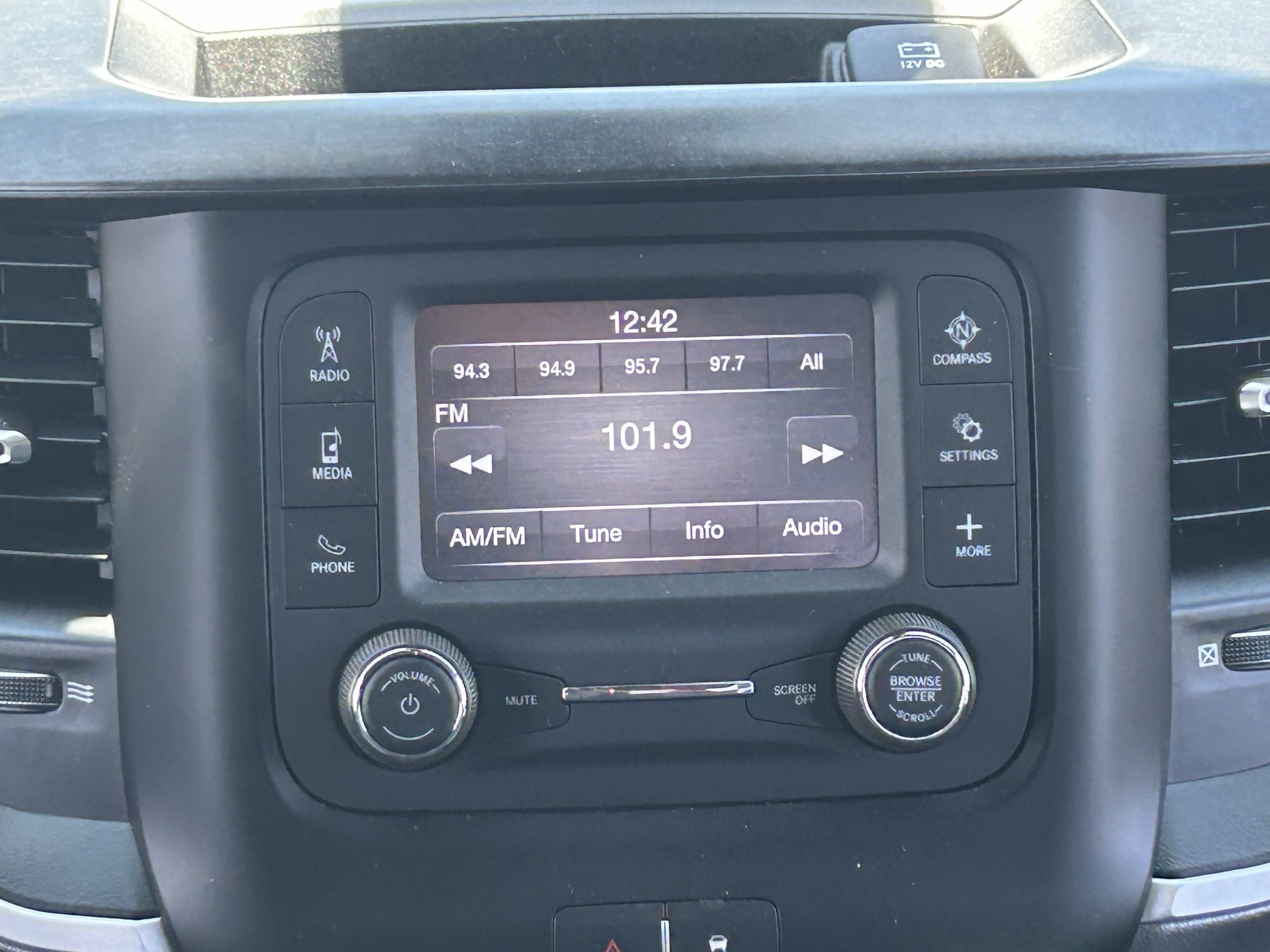 2023 RAM Ram 3500 Pickup Big Horn - Photo 18