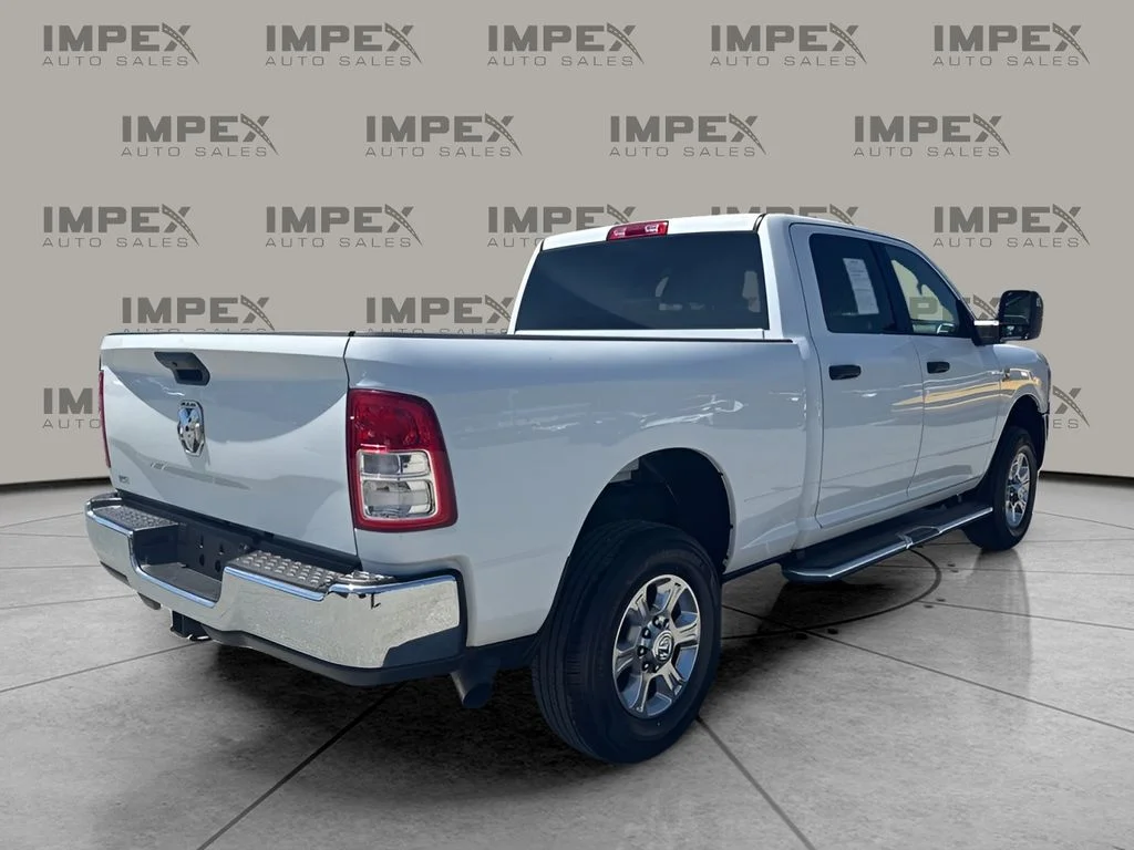 Used 2023 White Ram Big Horn image 5