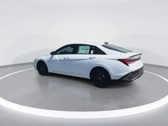 Used 2026 White Hyundai SEL Sport image 6