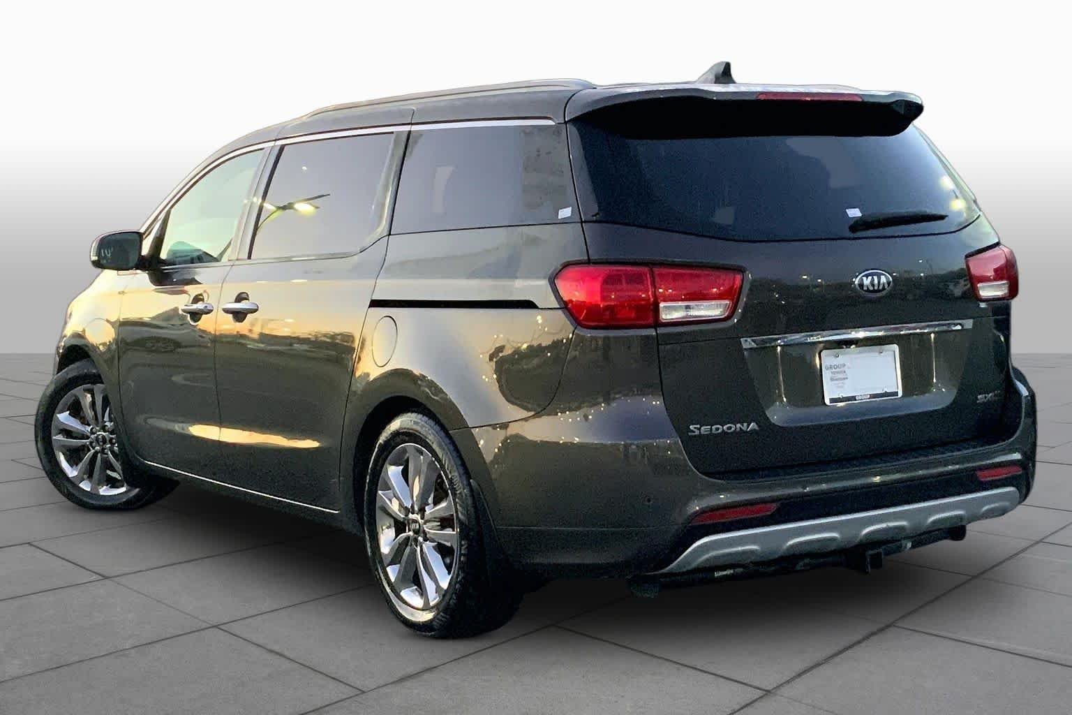 Used 2015 Titanium Brown Kia SX-L image 10