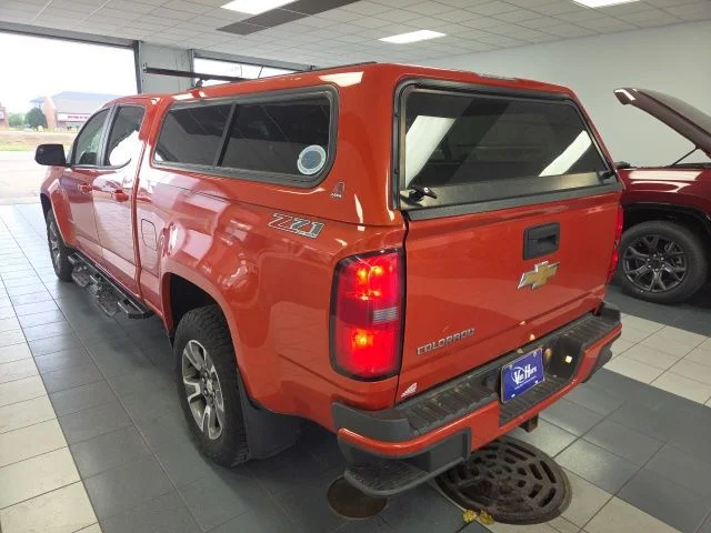 Used 2016 Orange Metallic Chevrolet Z71 image 3