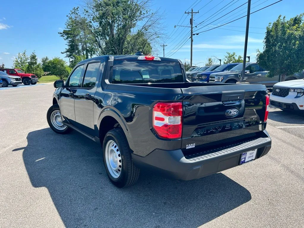 New 2026 Black Ford XL image 4