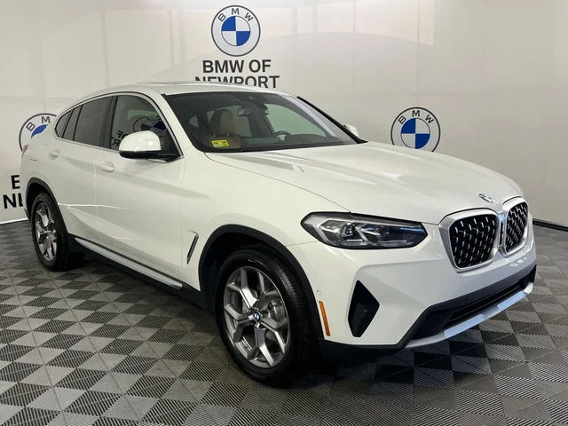 2023 BMW X4 xDrive30i