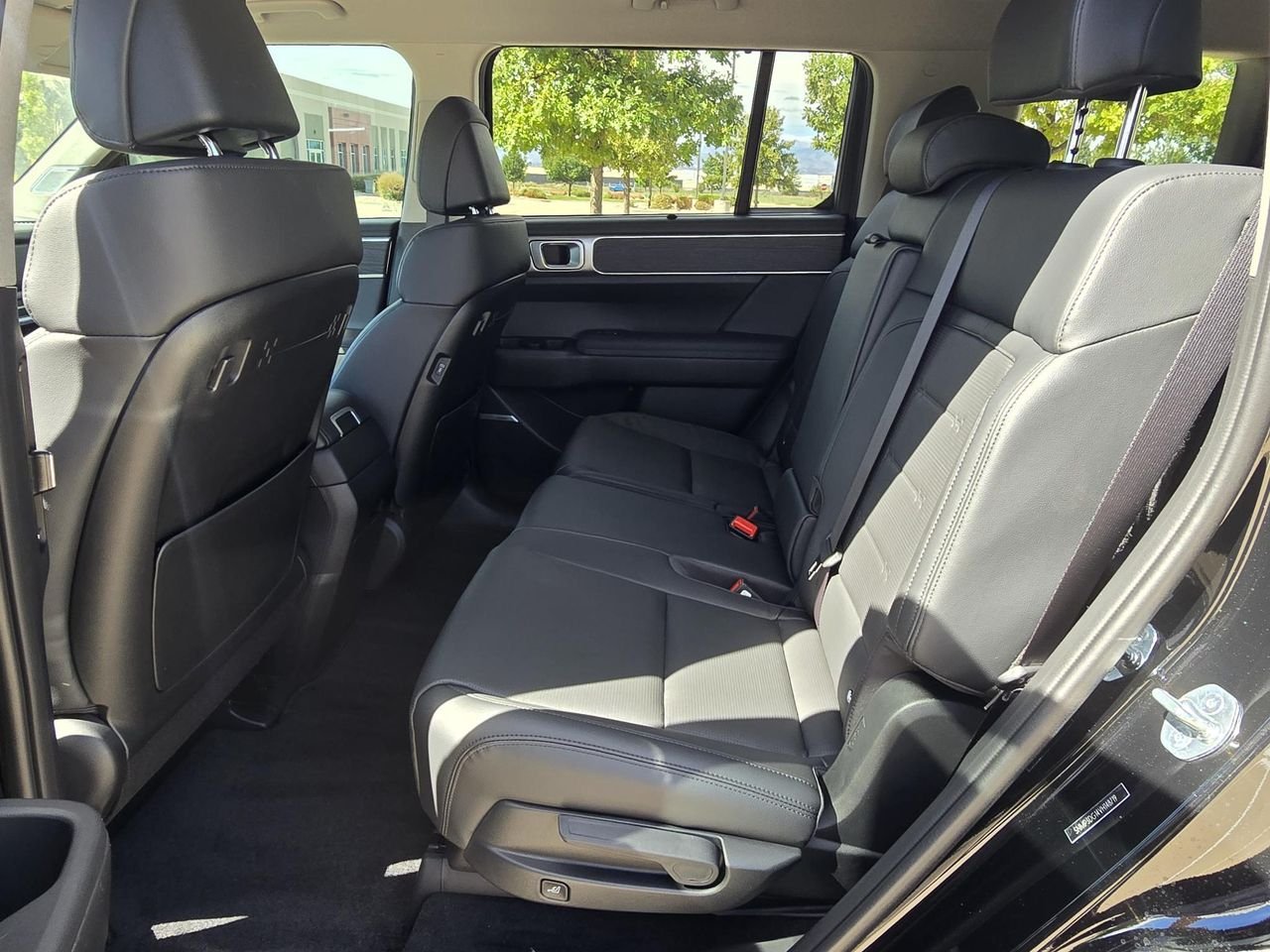 New 2027 Phantom Black Hyundai Limited image 14