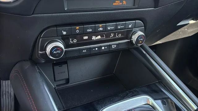 Used 2024  Mazda 2.5 S Carbon Edition image 32