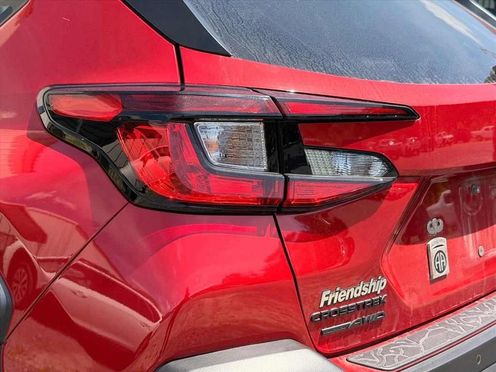 Used 2024 Red Subaru Wilderness image 28