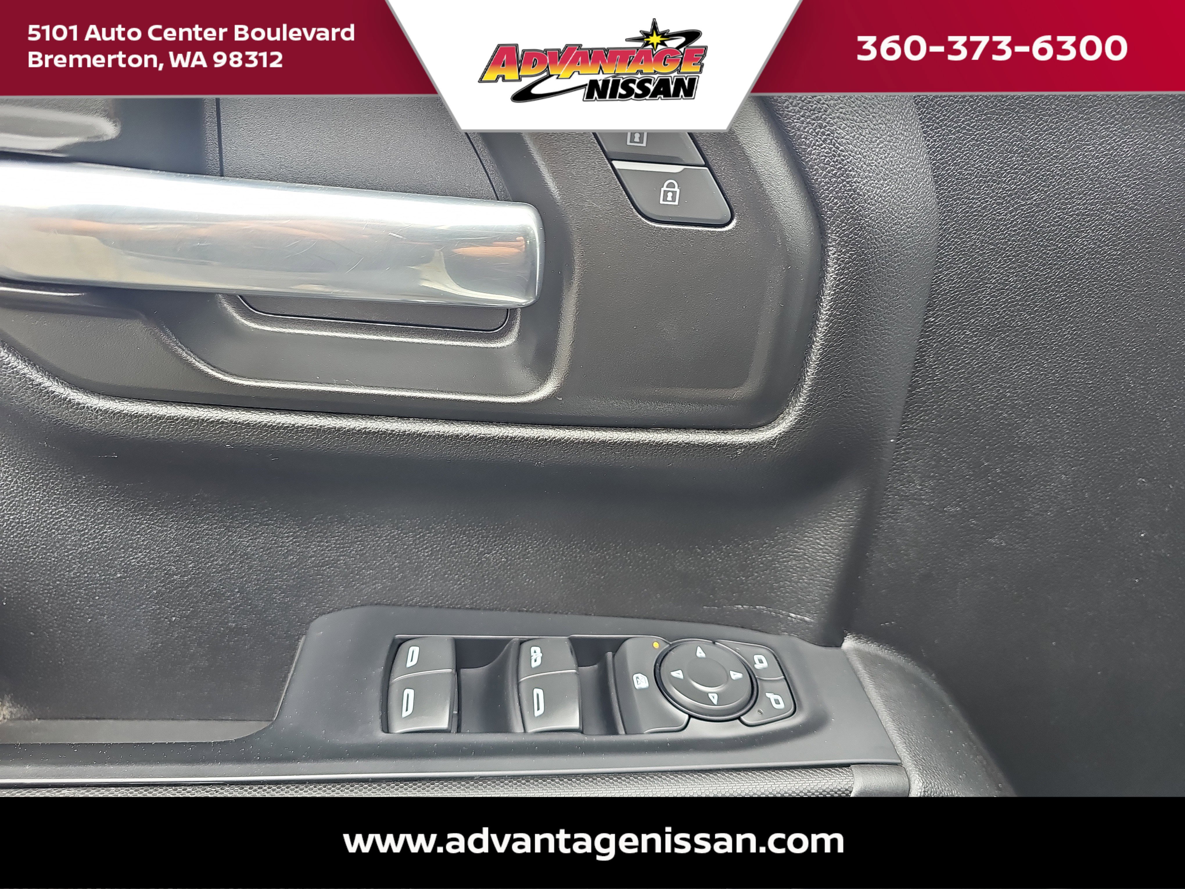 Used 2023 Summit White Chevrolet Custom image 9