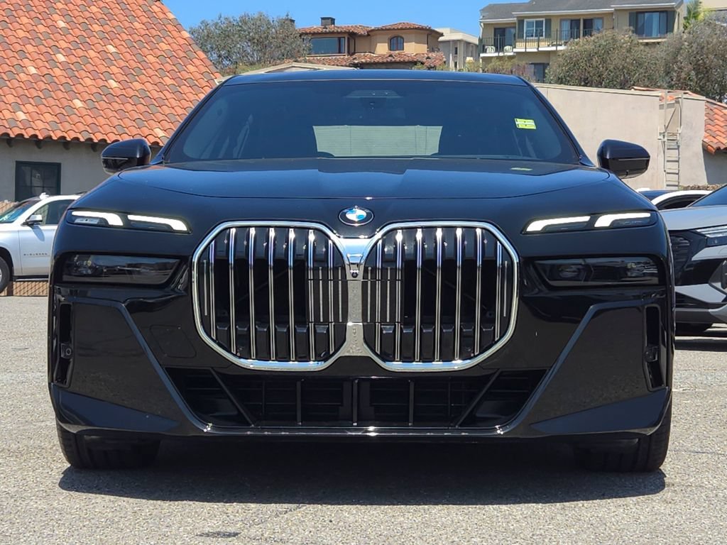 Used 2024 Black Sapphire Metallic BMW 760i xDrive image 2