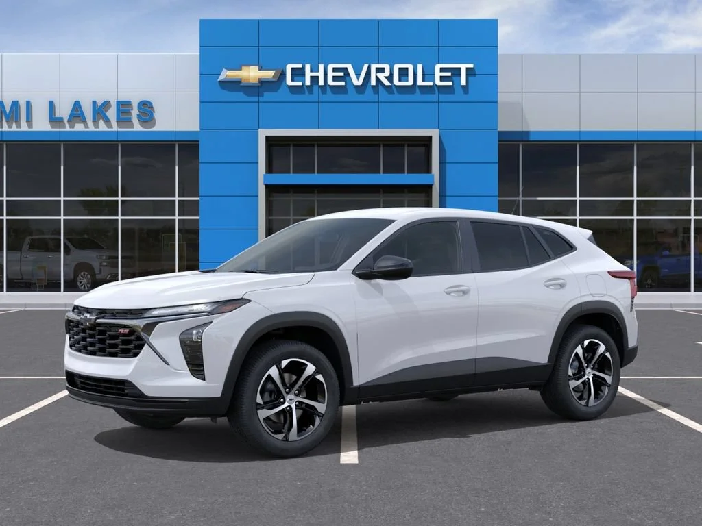 New 2026 Summit White Chevrolet 1RS image 2