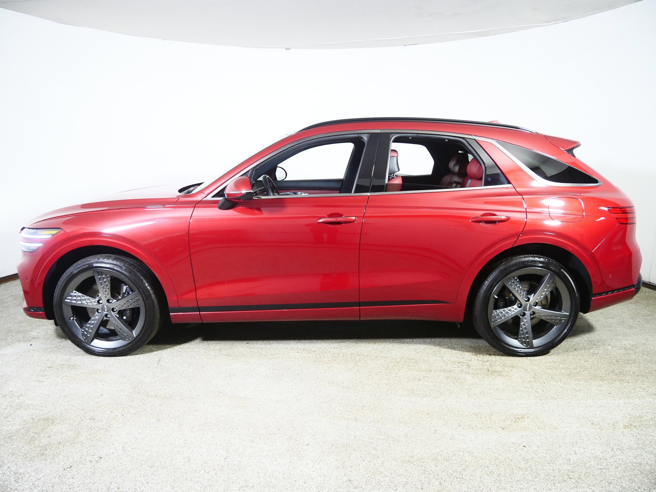 Used 2023 Mauna Red Genesis 3.5T Sport image 4