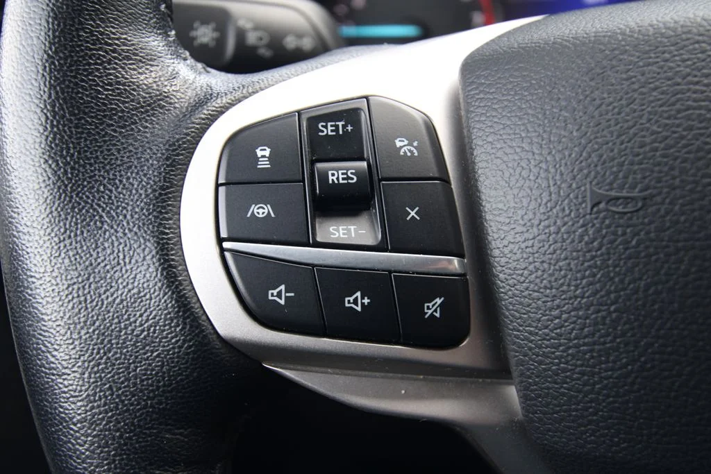 Used 2022 Gray Ford Limited image 22