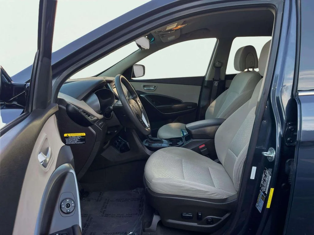 Used 2017 Marlin Blue Hyundai 2.4 Base image 22