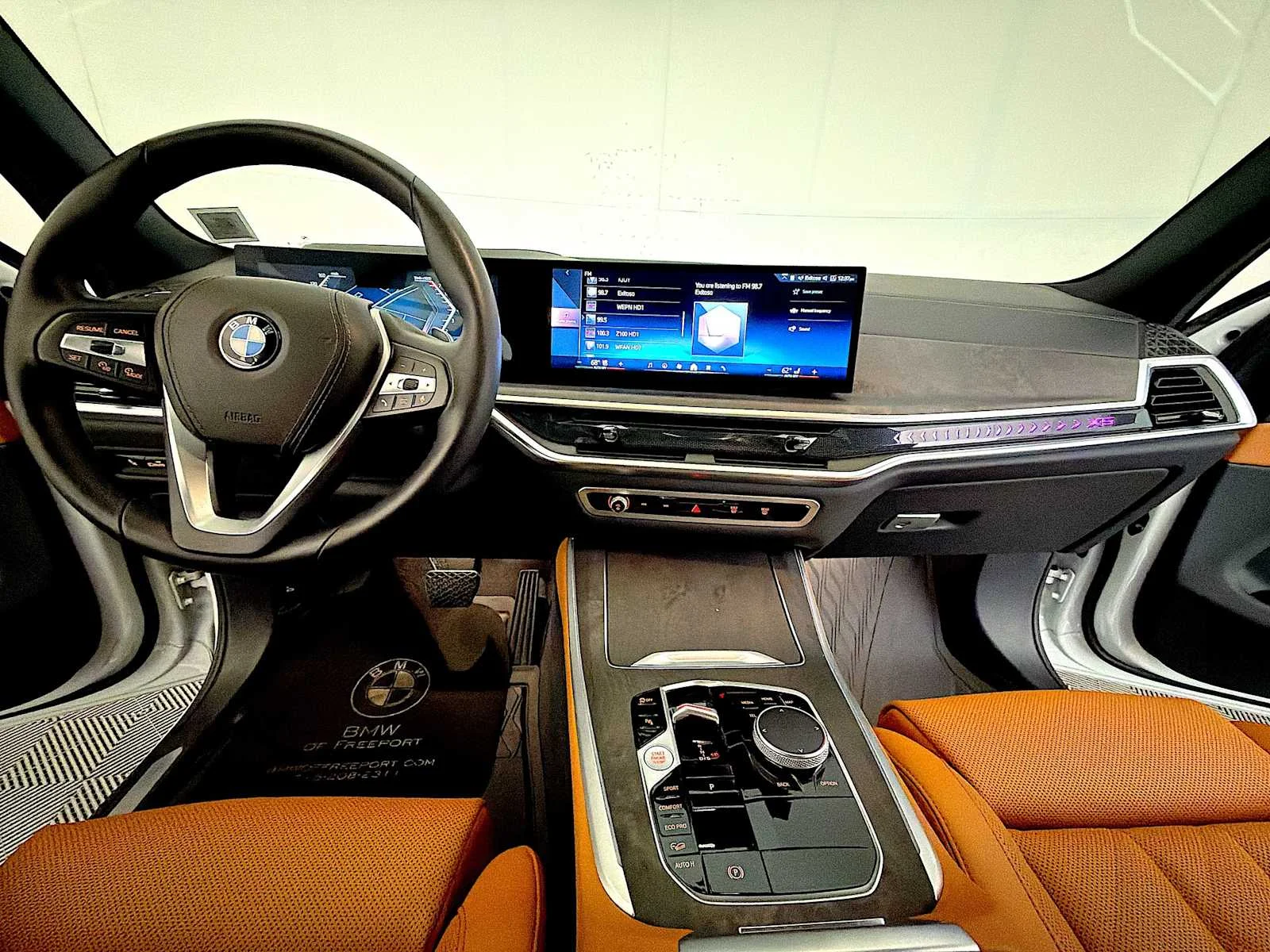 Certified Used 2024 Mineral White Metallic BMW xDrive40i image 14