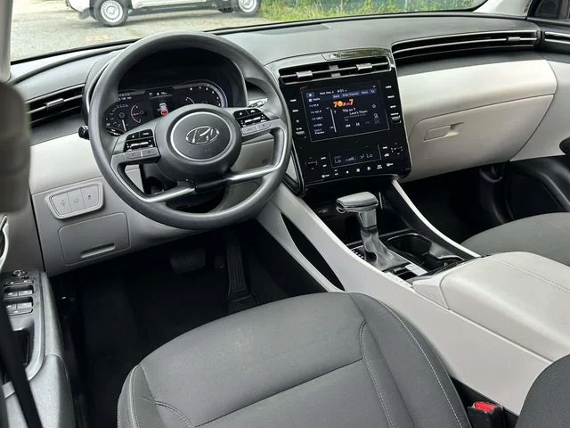 Used 2024 Black Hyundai SEL image 16