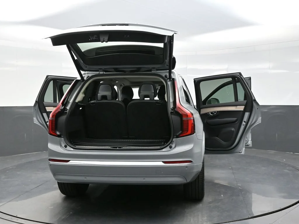 New 2026 Vapour Grey Volvo Core image 51