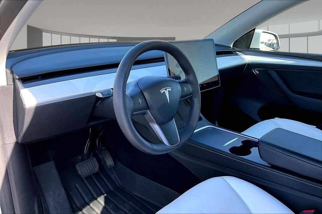 Used 2024 Pearl White Multi-Coat Tesla Long Range image 15