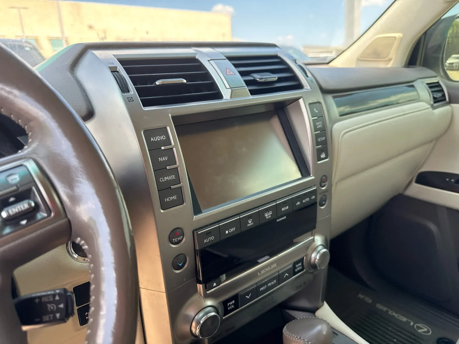 Used 2017 Silver Lining Metallic Lexus Luxury image 13