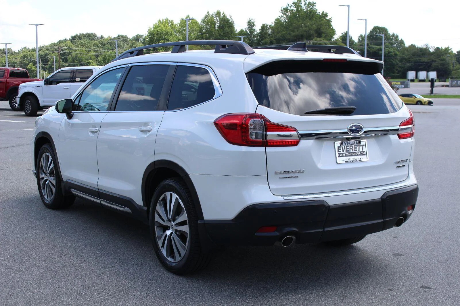 Used 2021 White Subaru Limited image 5