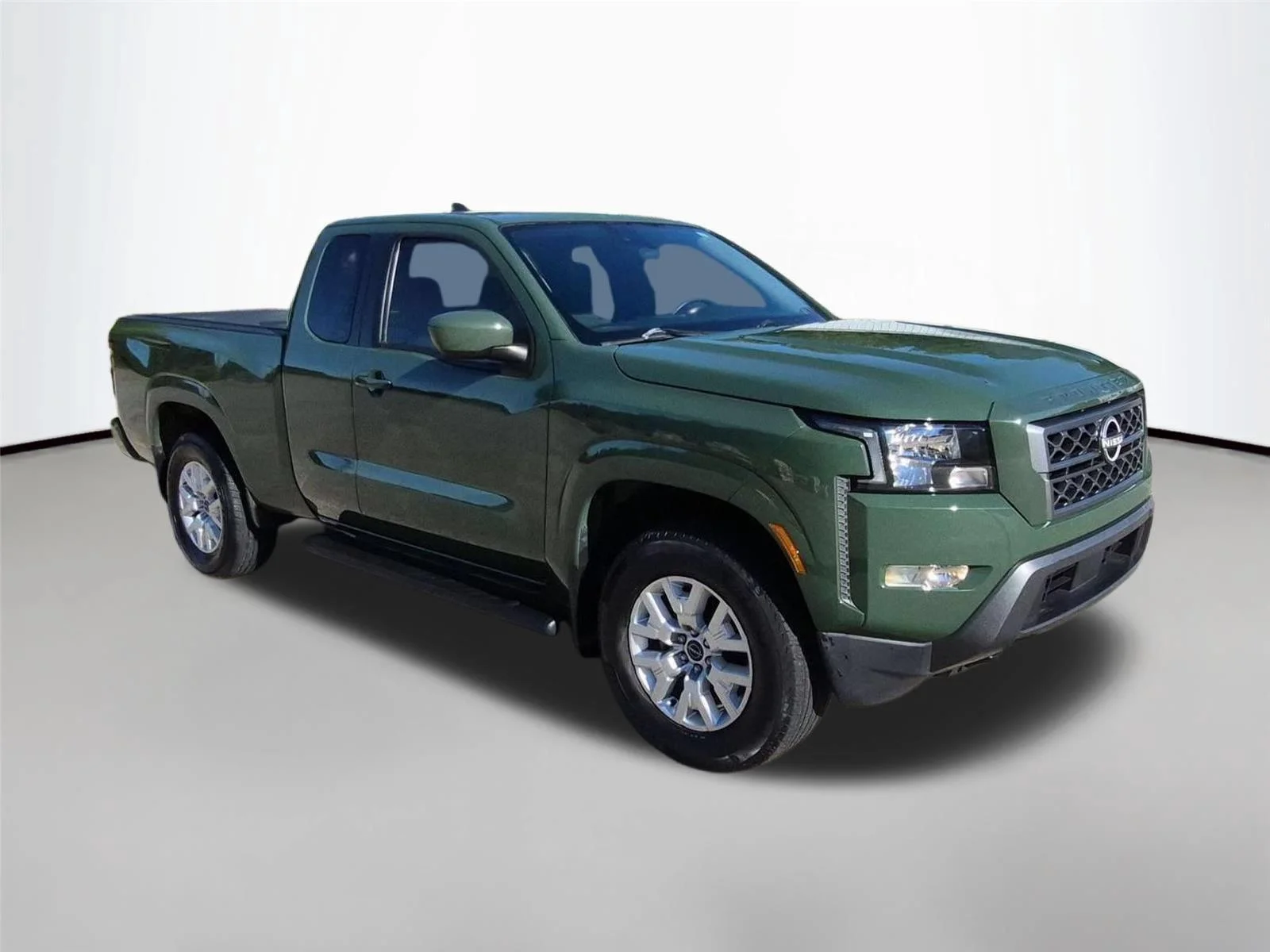 Used 2022 Gun Metallic Nissan SV image 7