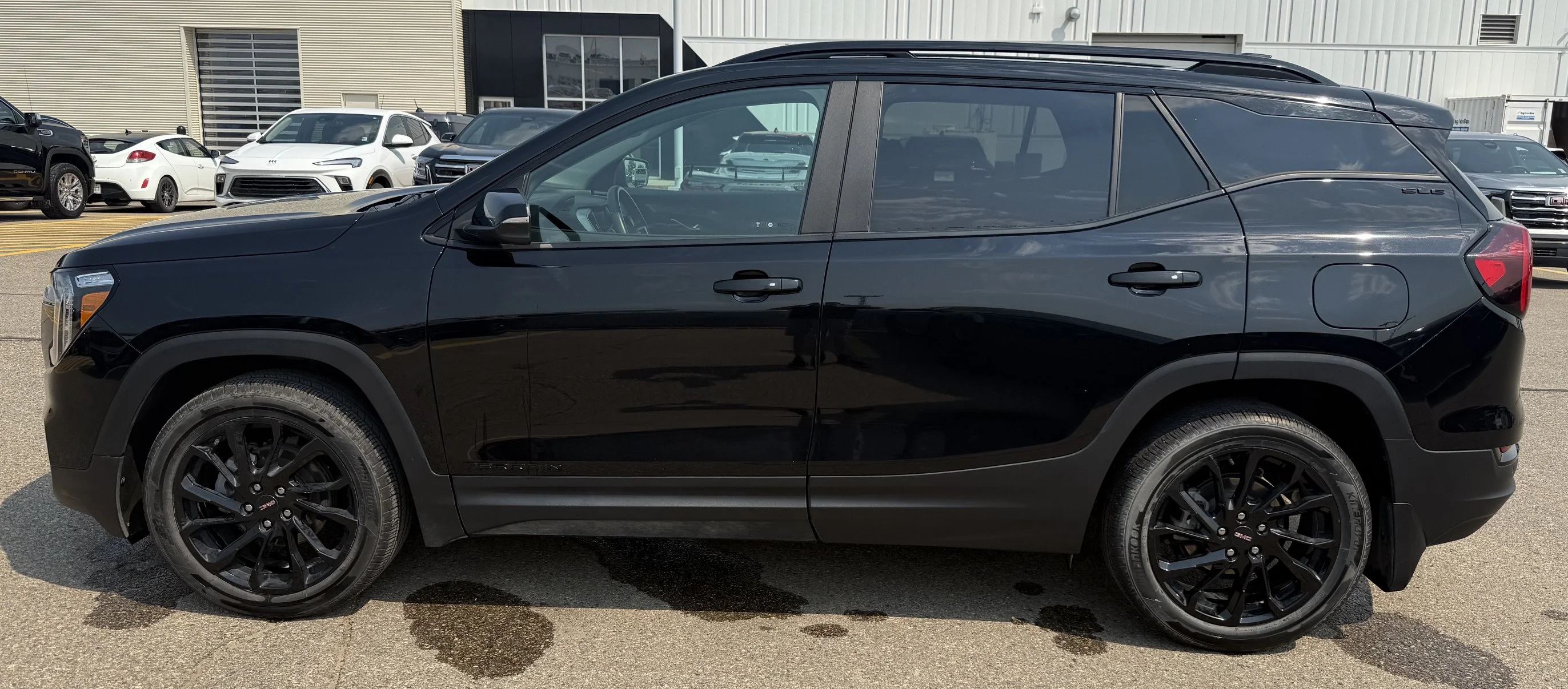 Used 2023 BLACK GMC SLE AWD **New Arrival** image 2
