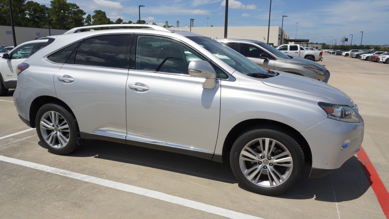 Used 2015 Silver Lexus  image 4