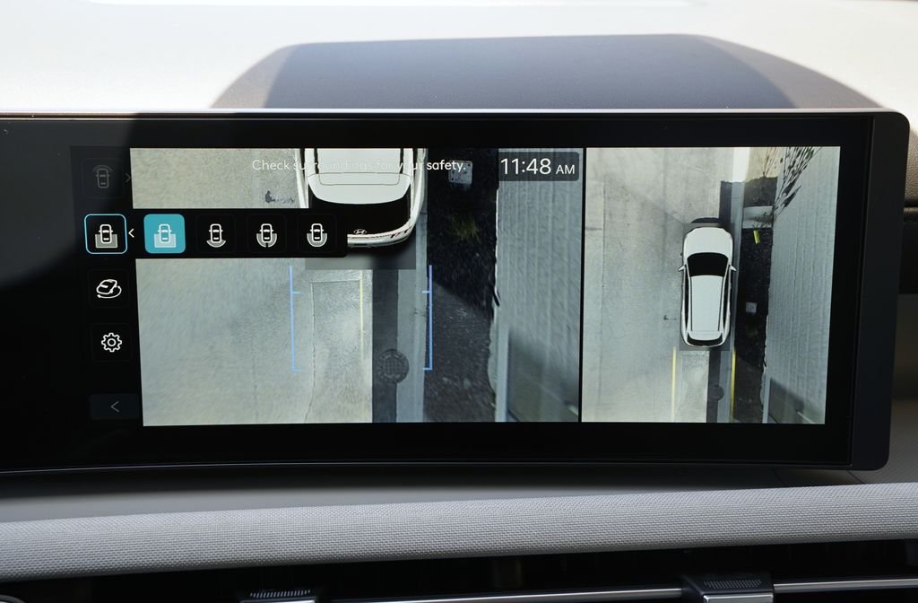 New 2026 Phantom Black Hyundai Limited image 50