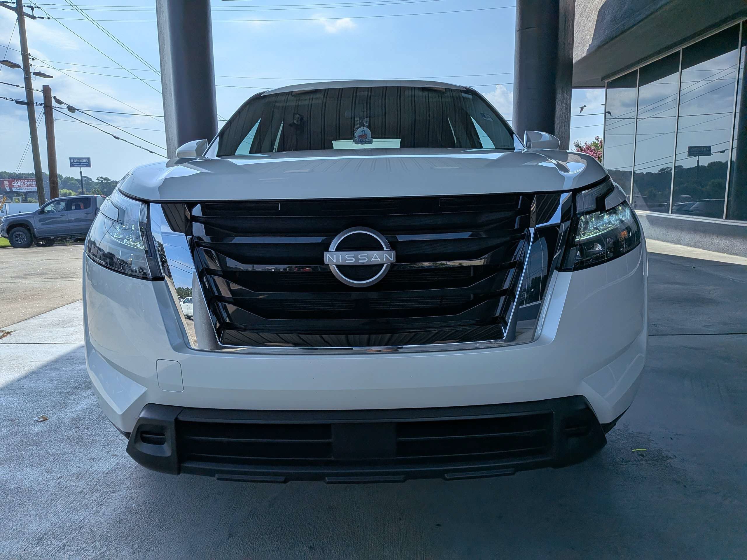 Used 2024 White Nissan SV image 7