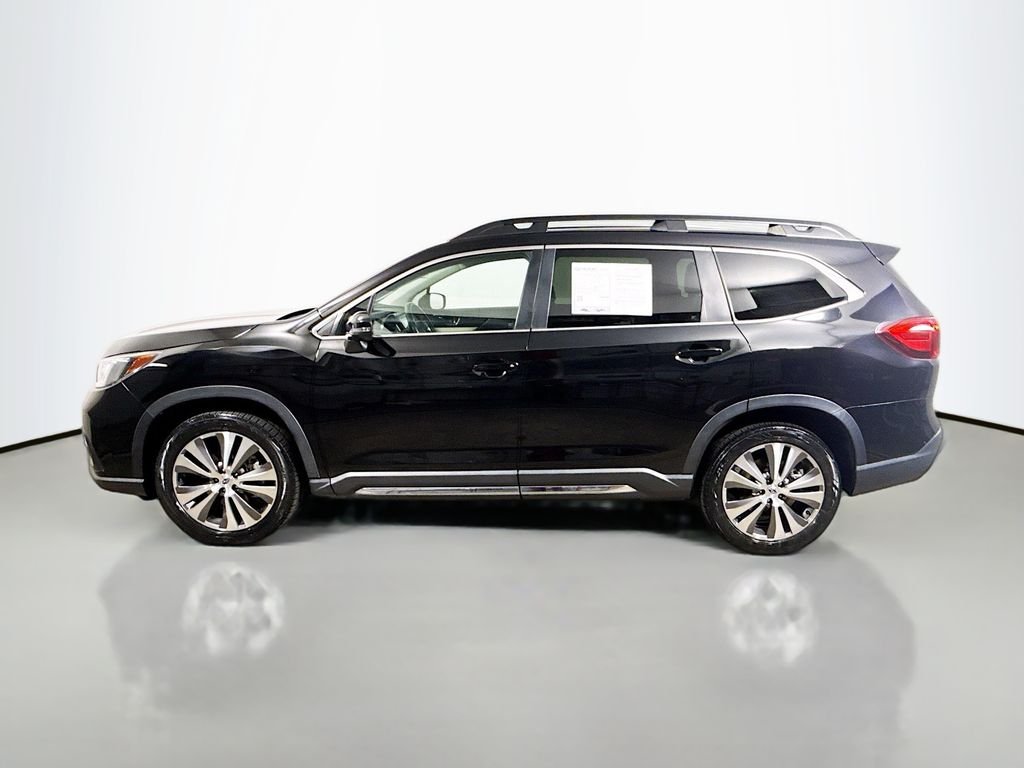 Used 2022 Crystal Black Silica Subaru Limited image 4
