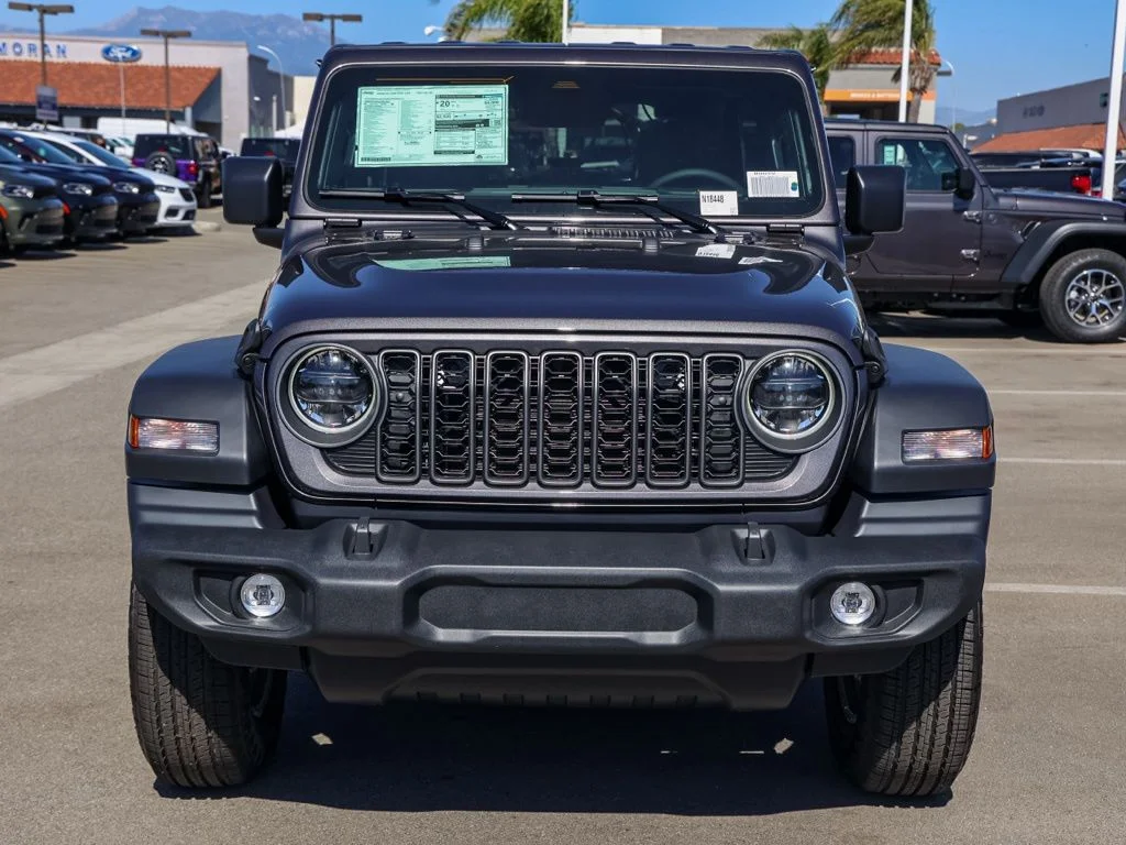 New 2026 Granite Crystal Metallic Clear-Coat Exterior Paint Jeep Sport S image 19