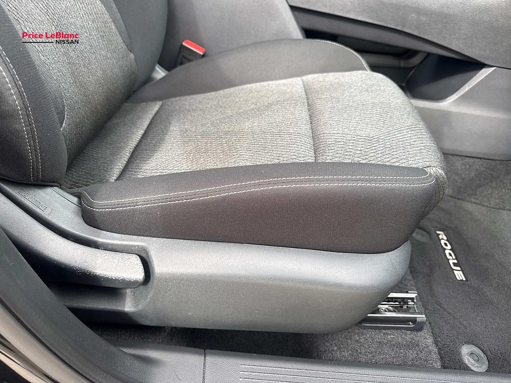 Certified Used 2026 Super Black Nissan SV image 11