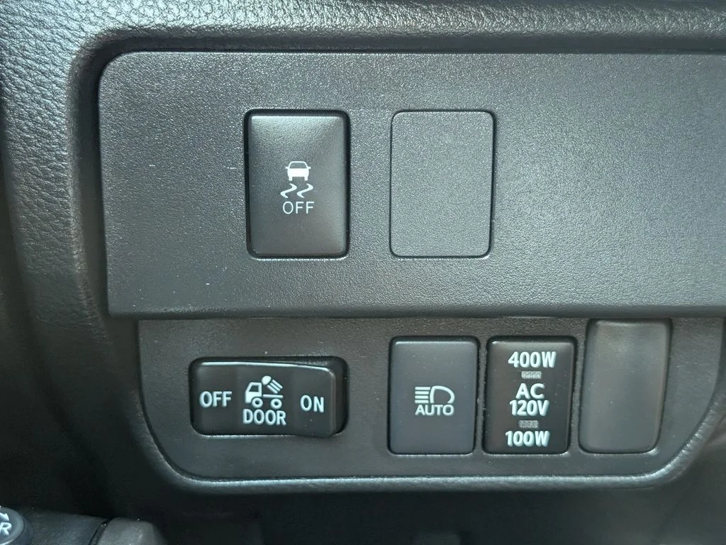Used 2019 Black Toyota SR5 image 23