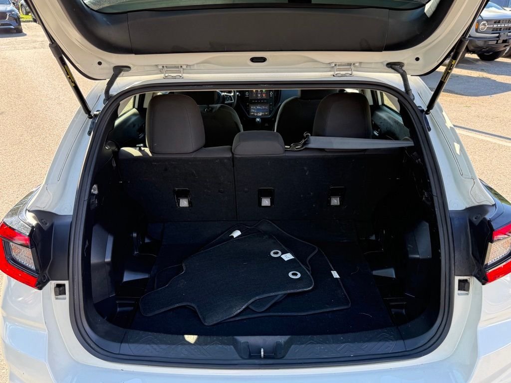 Used 2024 White Subaru Base image 24
