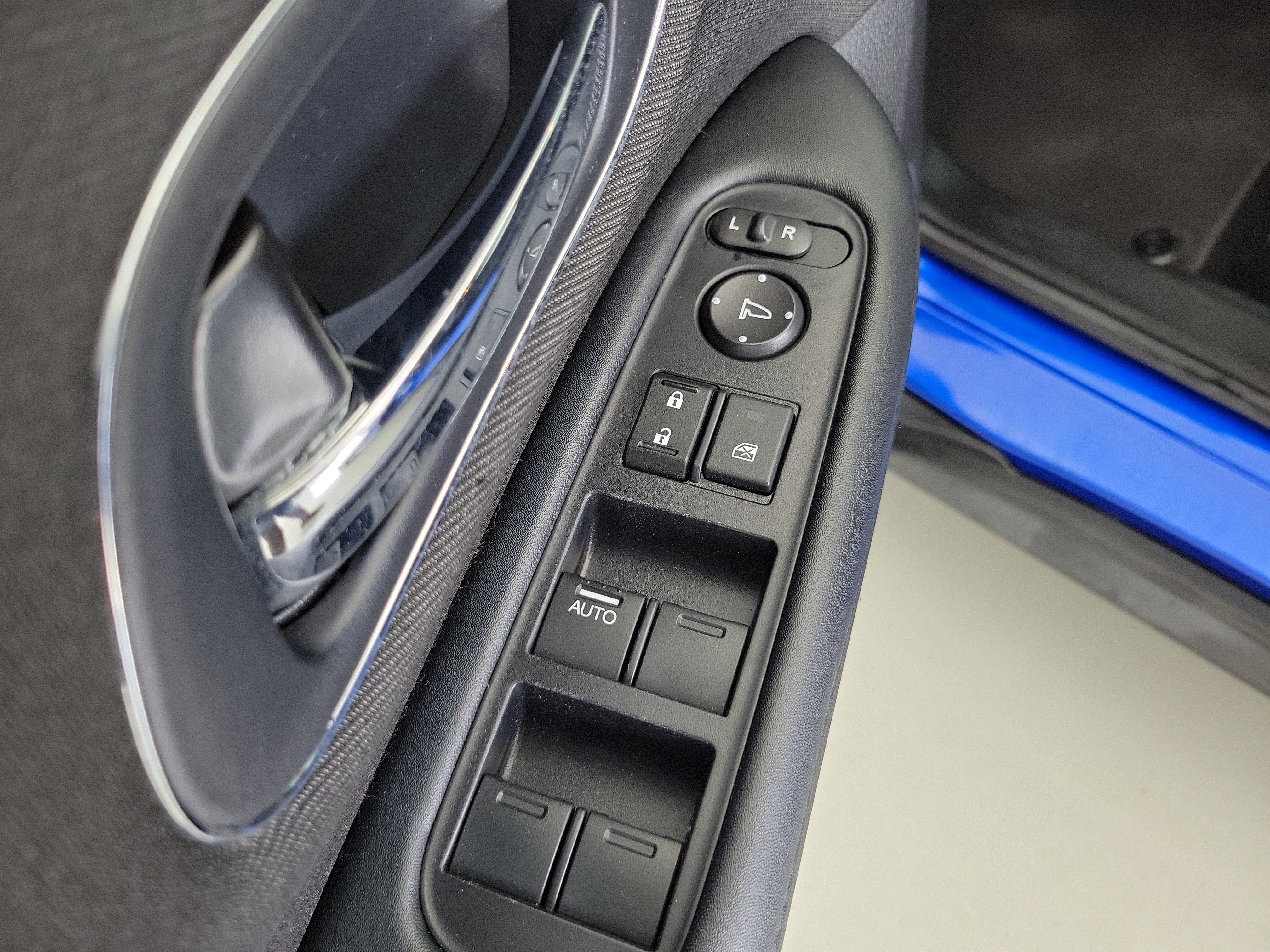 Used 2022 Blue Honda EX image 20