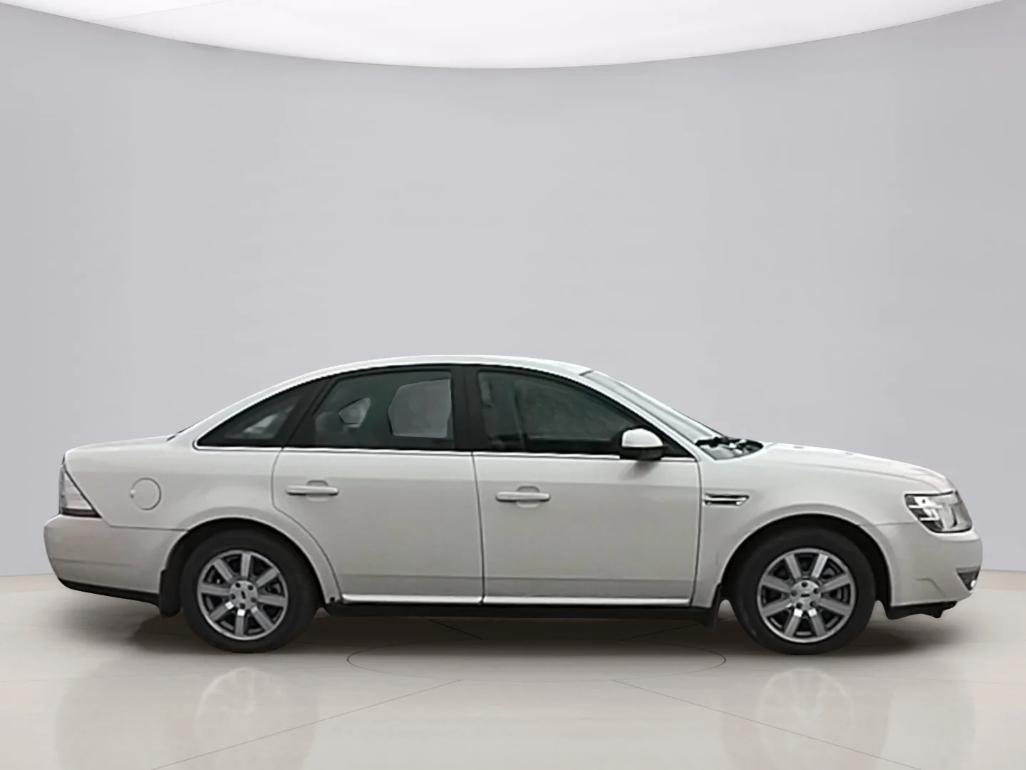 Used 2009 White Ford SEL image 6