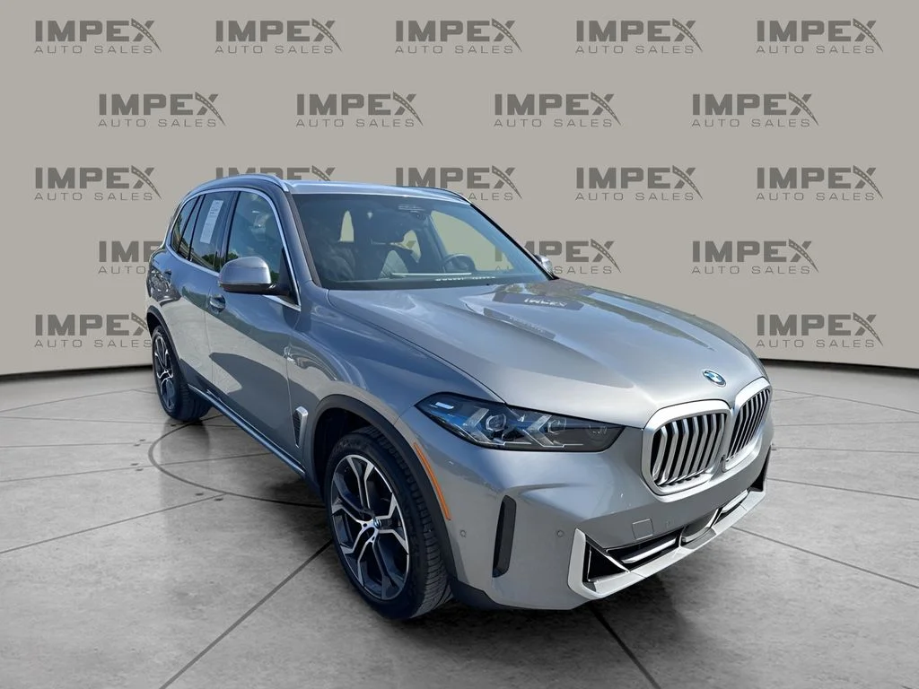 Used 2026 Gray BMW xDrive40i image 7