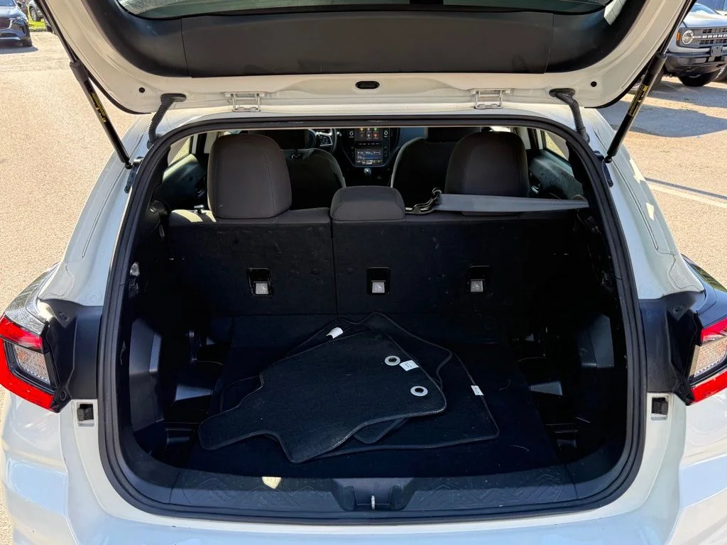 Used 2024 White Subaru Base image 24